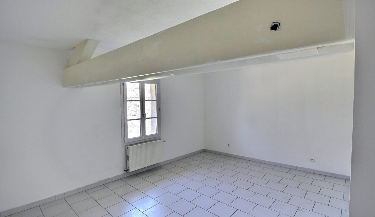 {"discarded_img":0,"scene":2}