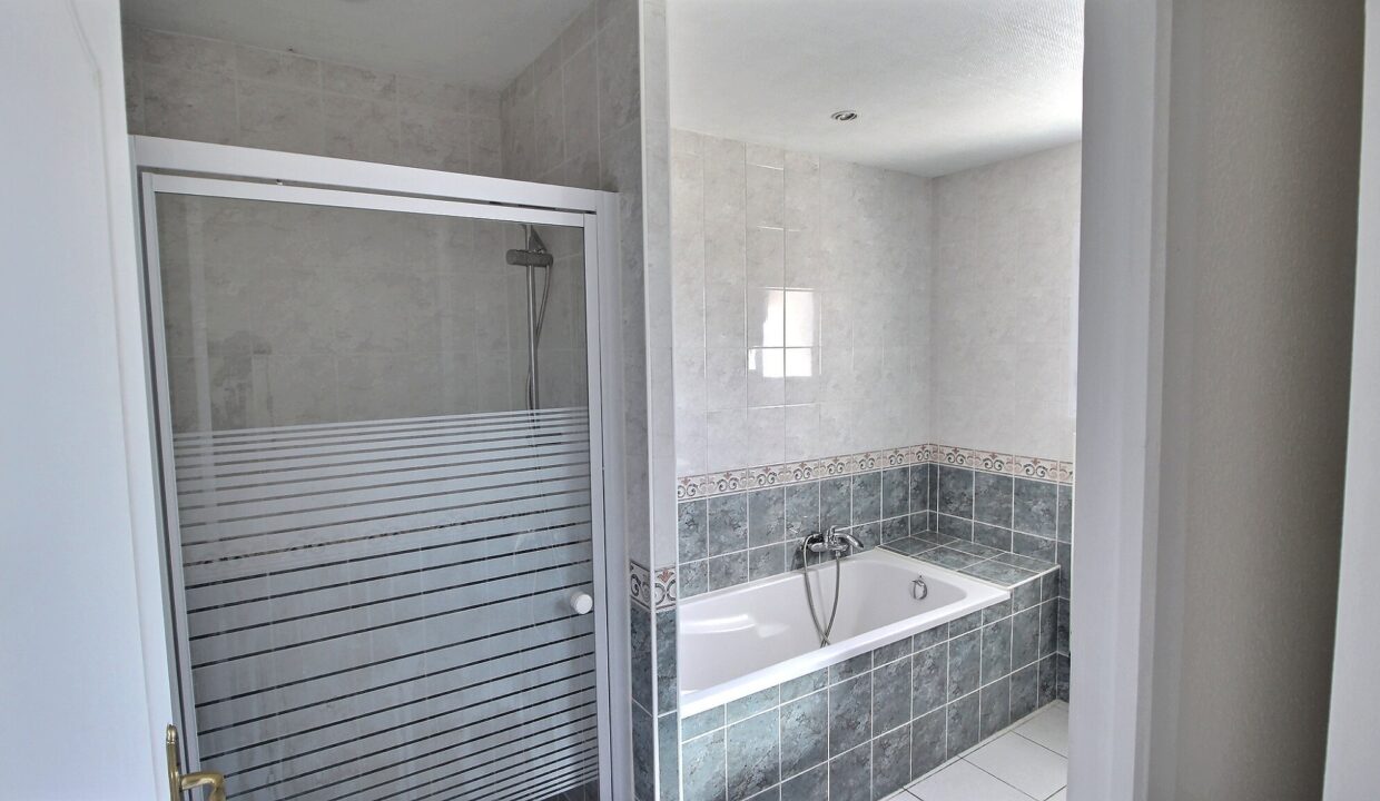 {"discarded_img":0,"scene":2}