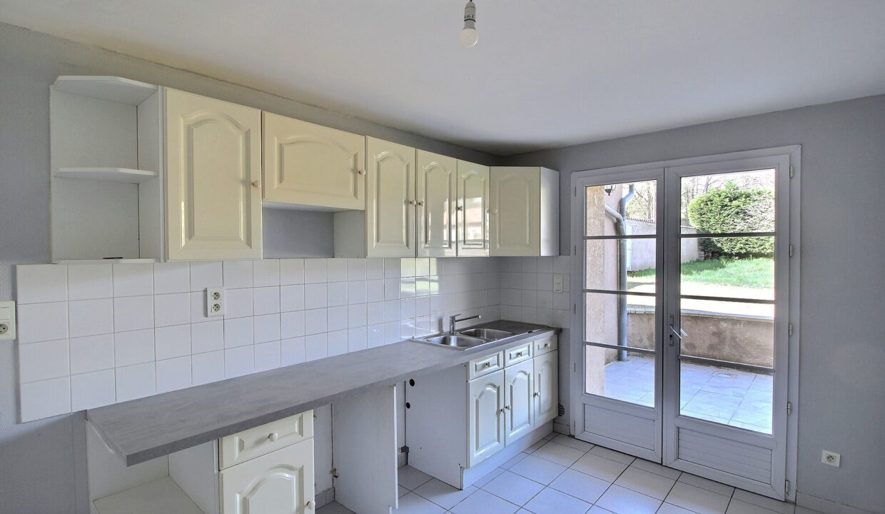 {"discarded_img":0,"scene":2}