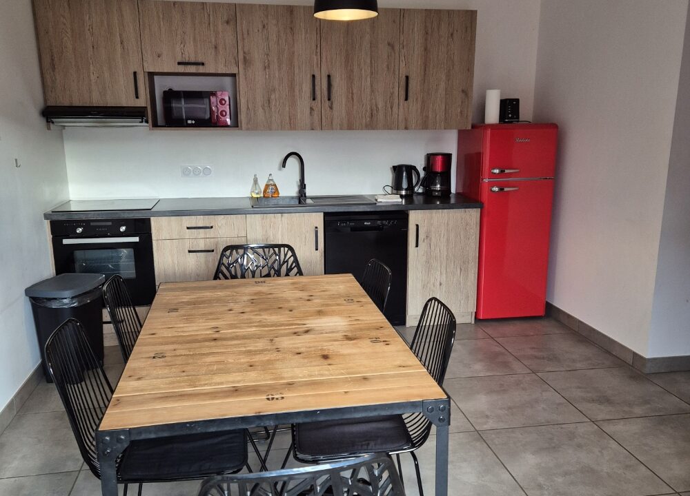 100147982_20251222_103508