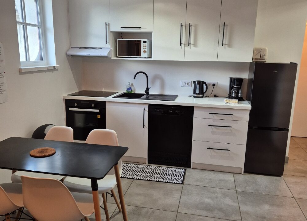 100147982_20251222_104024